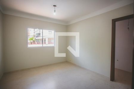 Casa à venda com 220m², 3 quartos e 2 vagasSuíte