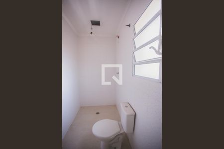 Casa à venda com 220m², 3 quartos e 2 vagasBanheiro Suíte