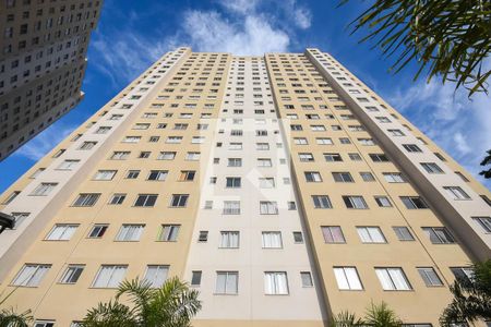 Apartamento para alugar com 40m², 2 quartos e 1 vaga Apartamento para alugar com 40m², 2 quartos e 1 vagaFachada