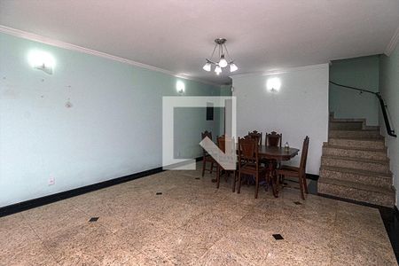 Casa à venda com 200m², 3 quartos e 5 vagasSala de Jantar