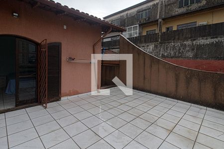 Casa à venda com 200m², 3 quartos e 5 vagasTerraço