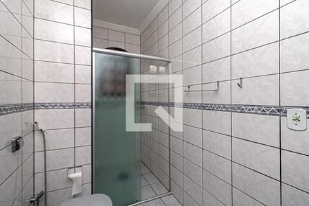 Casa à venda com 200m², 3 quartos e 5 vagasBanheiro - Suíte 2