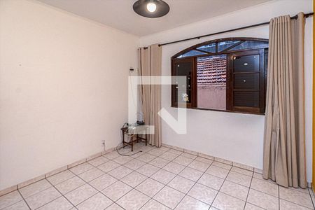 Casa à venda com 200m², 3 quartos e 5 vagasSuíte 2