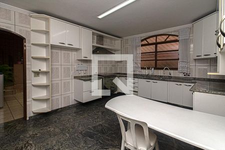 Casa à venda com 200m², 3 quartos e 5 vagasCozinha