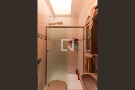 Casa à venda com 175m², 3 quartos e 2 vagasBanheiro