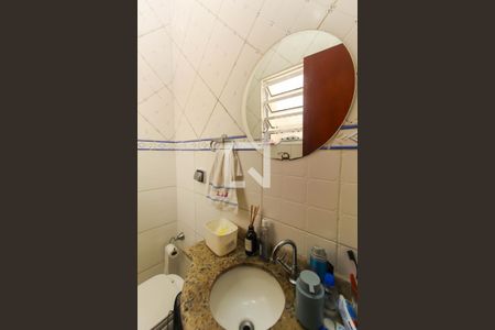 Casa à venda com 175m², 3 quartos e 2 vagasLavabo