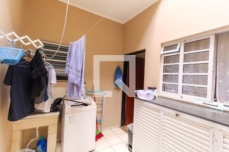 Casa à venda com 175m², 3 quartos e 2 vagasÁrea de Serviço