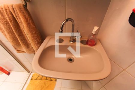 Casa à venda com 175m², 3 quartos e 2 vagasBanheiro