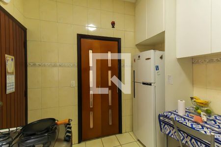 Casa à venda com 175m², 3 quartos e 2 vagasCozinha