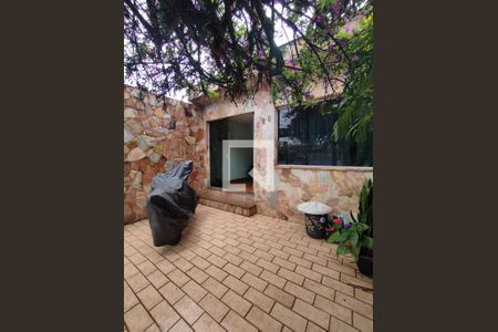 Casa à venda com 498m², 4 quartos e 2 vagasFachada da Casa