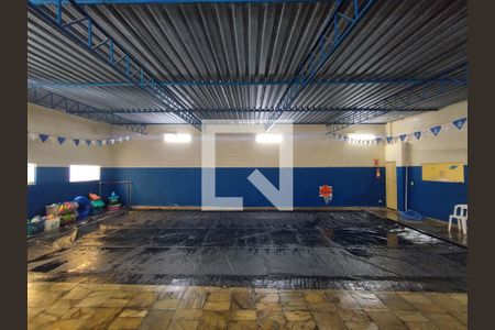 Casa à venda com 498m², 4 quartos e 2 vagasÁrea da Natação