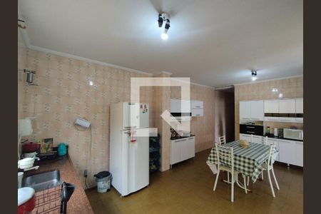 Casa à venda com 498m², 4 quartos e 2 vagasCozinha - Armários