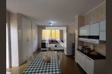 Casa à venda com 498m², 4 quartos e 2 vagasCozinha - Armários
