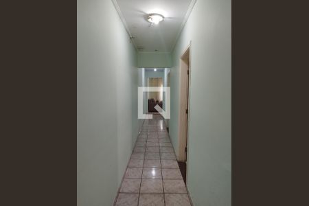 Casa à venda com 498m², 4 quartos e 2 vagasCorredor