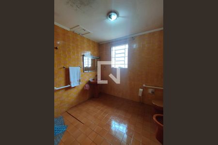 Casa à venda com 498m², 4 quartos e 2 vagasBanheiro - torneira