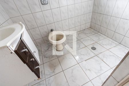 Banheiro de casa para alugar com 2 quartos, 100m² em Vila Romana, São Paulo