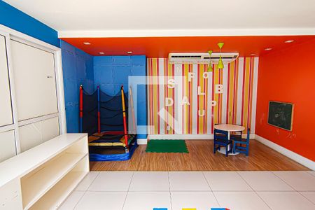 Apartamento à venda com 63m², 2 quartos e 1 vagaarea comum