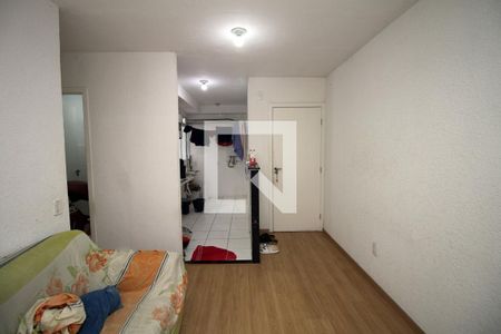Sala de apartamento para alugar com 2 quartos, 42m² em Brás de Pina, Rio de Janeiro