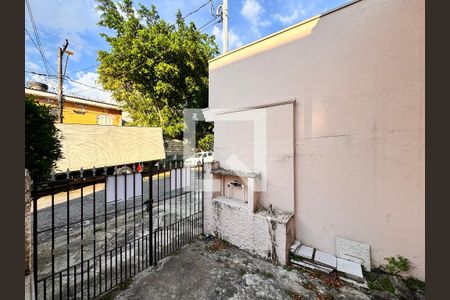 Casa à venda com 95m², 3 quartos e 1 vaga Casa à venda com 95m², 3 quartos e 1 vagaGaragem + hall de entrada