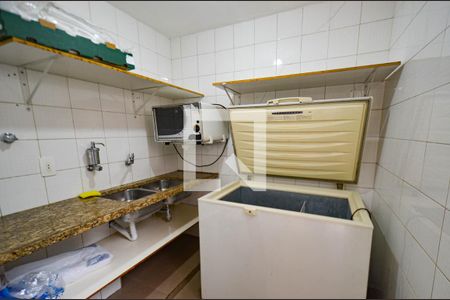 Apartamento à venda com 115m², 3 quartos e 2 vagas Apartamento à venda com 115m², 3 quartos e 2 vagasCozinha do Salao de festas