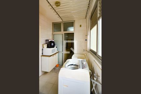 Apartamento à venda com 115m², 3 quartos e 2 vagas Apartamento à venda com 115m², 3 quartos e 2 vagasArea serviço