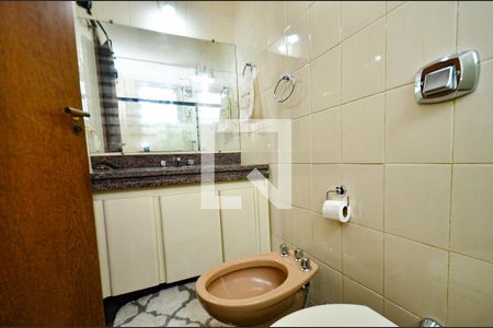 Apartamento à venda com 115m², 3 quartos e 2 vagas Apartamento à venda com 115m², 3 quartos e 2 vagasBanheiro suite