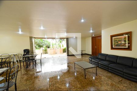 Apartamento à venda com 115m², 3 quartos e 2 vagas Apartamento à venda com 115m², 3 quartos e 2 vagasSalao de festas