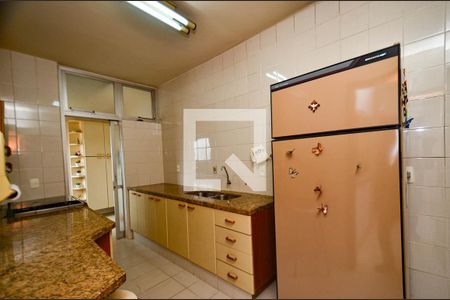 Apartamento à venda com 115m², 3 quartos e 2 vagas Apartamento à venda com 115m², 3 quartos e 2 vagasCozinha
