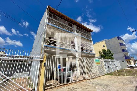 Apartamento para alugar com 150m², 4 quartos e 1 vaga Apartamento para alugar com 150m², 4 quartos e 1 vagaFachada