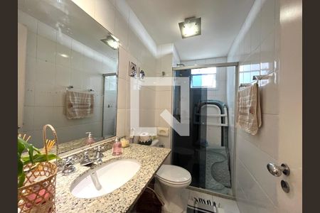 Apartamento à venda com 105m², 2 quartos e 2 vagasBanheiro Corredor