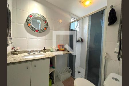 Apartamento à venda com 105m², 2 quartos e 2 vagasBanheiro da Suíte