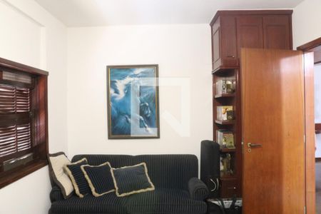 Casa à venda com 584m², 5 quartos e 5 vagasQuarto 1