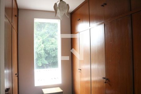 Casa à venda com 584m², 5 quartos e 5 vagasSuíte 1