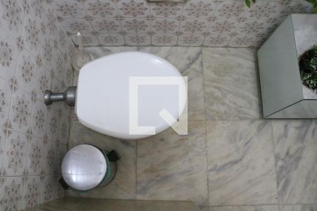 Casa à venda com 584m², 5 quartos e 5 vagasLavabo