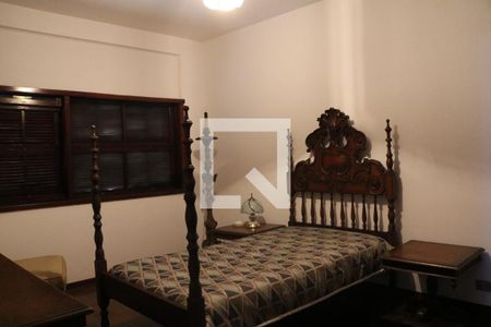 Casa à venda com 584m², 5 quartos e 5 vagasQuarto 3