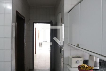 Casa à venda com 584m², 5 quartos e 5 vagasCozinha
