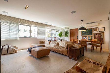 Apartamento para alugar com 149m², 3 quartos e 1 vagaSala/Cozinha