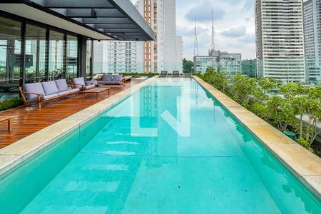 Studio à venda com 27m², 1 quarto e sem vagaÁrea comum - Piscina