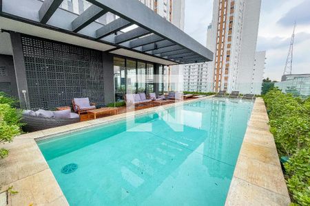 Studio à venda com 27m², 1 quarto e sem vagaÁrea comum - Piscina