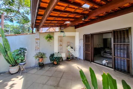 Casa à venda com 156m², 3 quartos e 2 vagasÁrea comum