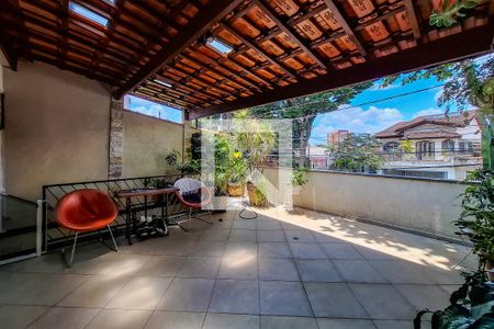 Casa à venda com 156m², 3 quartos e 2 vagasÁrea comum
