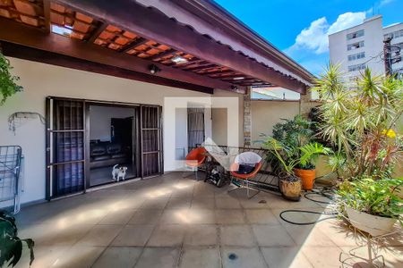 Casa à venda com 156m², 3 quartos e 2 vagasÁrea comum