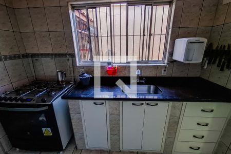 Casa à venda com 156m², 3 quartos e 2 vagasCozinha
