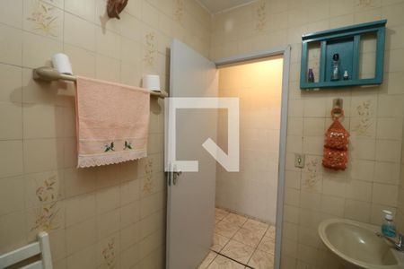 Casa à venda com 154m², 3 quartos e 2 vagasBanheiro 2