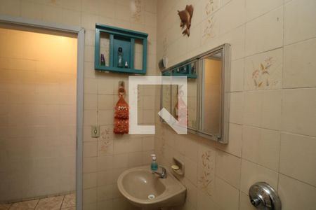 Casa à venda com 154m², 3 quartos e 2 vagasBanheiro 2