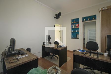 Casa à venda com 163m², 3 quartos e 2 vagasQuarto 3 (suíte)