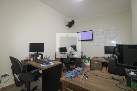 Casa à venda com 163m², 3 quartos e 2 vagasQuarto 3 (suíte)