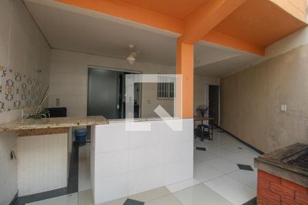 Casa à venda com 163m², 3 quartos e 2 vagasCozinha externa e quintal