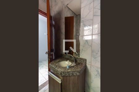 Casa à venda com 481m², 4 quartos e 4 vagasBanheiro da Suíte 1