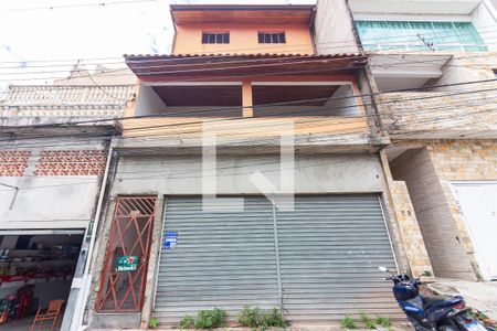 Casa à venda com 481m², 4 quartos e 4 vagasFachada